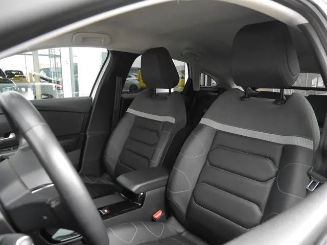 Citroën ë-C4 Shine 50 kWh 2021 Elektrisch 10