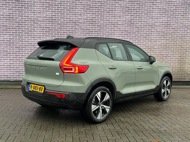 Volvo XC40 Recharge P8 AWD R-Design 2020 Elektrisch 4