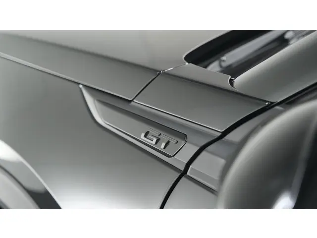 Peugeot 2008 PureTech 130 EAT8 GT 2024 Benzine 25