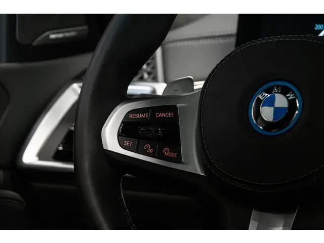 BMW X5 xDrive50e 2024 Hybride Benzine 37
