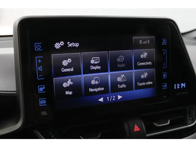 Toyota C-HR 1.8 Hybrid Bi-Tone 2018 Hybride Benzine 47