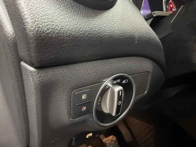 Mercedes-Benz GLA 200 Ambition 2014 Benzine 11