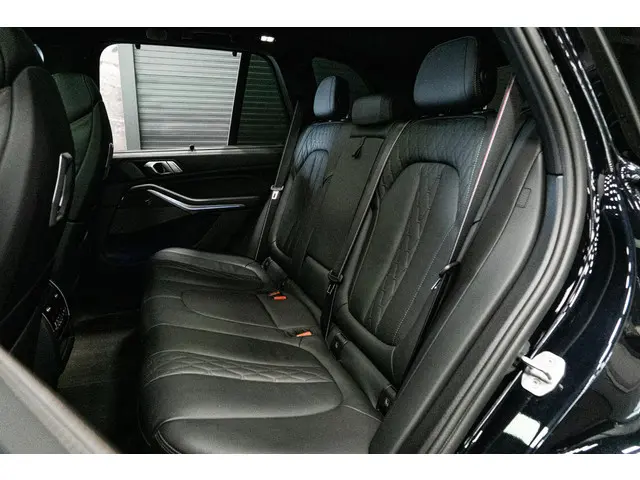 BMW X5 xDrive50e 2023 Hybride Benzine 17