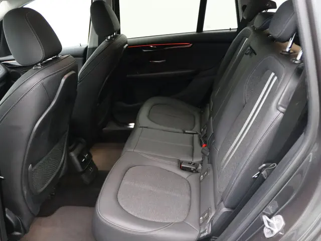 BMW 2 Serie Gran Tourer 216i 7p. 2022 Benzine 13
