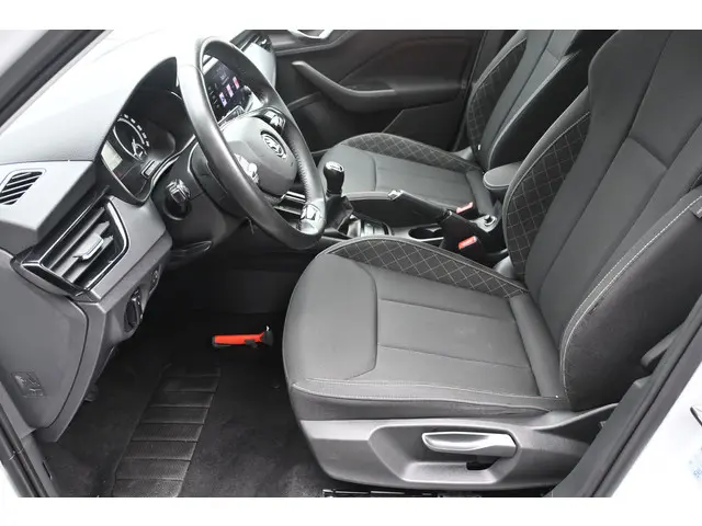 Škoda Kamiq 1.0 TSI Ambition 2021 Benzine 28