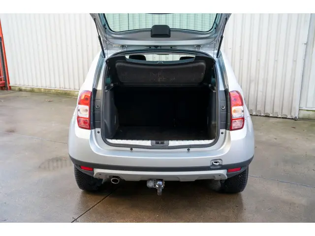 Dacia Duster 1.2 TCe 4x2 Lauréate 2015 Benzine 18