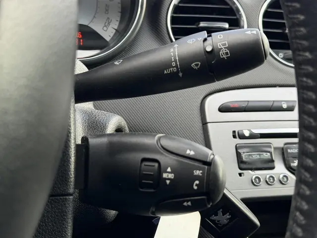 Peugeot 308 1.6 VTi Active 2012 Benzine 26