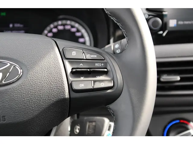 Hyundai i10 1.0 Comfort Smart 2023 Benzine 19