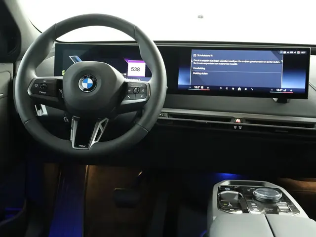 BMW iX xDrive40 2025 Elektrisch 76