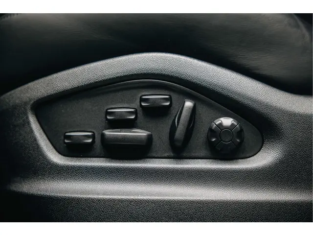 Porsche Cayenne Coupé 3.0 E-Hybrid 2024 Hybride Benzine 28