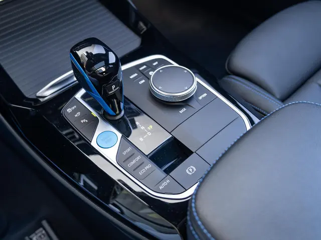 BMW iX3 High Executive 80 kWh 2022 Elektrisch 29
