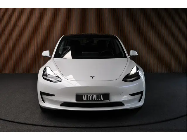 Tesla Model 3 Standard RWD Plus 60 kWh 2021 Elektrisch 2