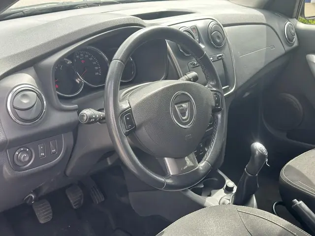 Dacia Logan MCV 0.9 TCe Prestige 2014 Benzine 18