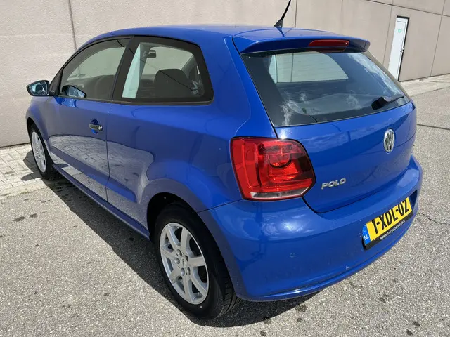 Volkswagen Polo 1.2 Easyline 2012 Benzine 12