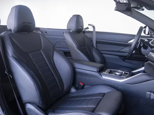 BMW 4 Serie Cabrio 420i 2024 Benzine 10