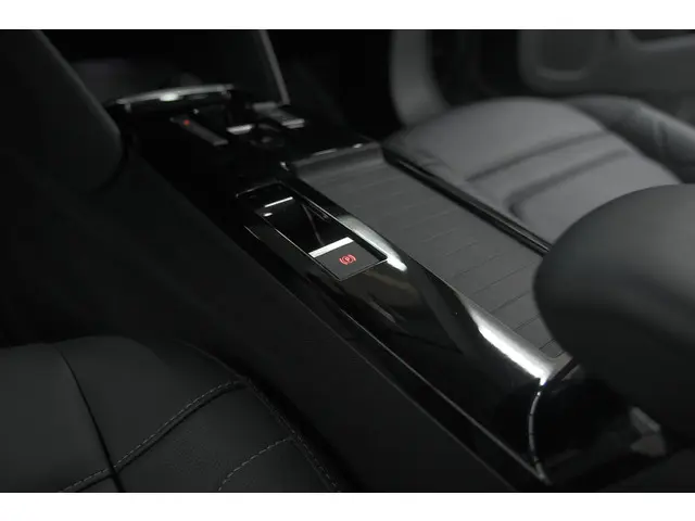 Citroën C4 Puretech 130 EAT8 Shine 2021 Benzine 44