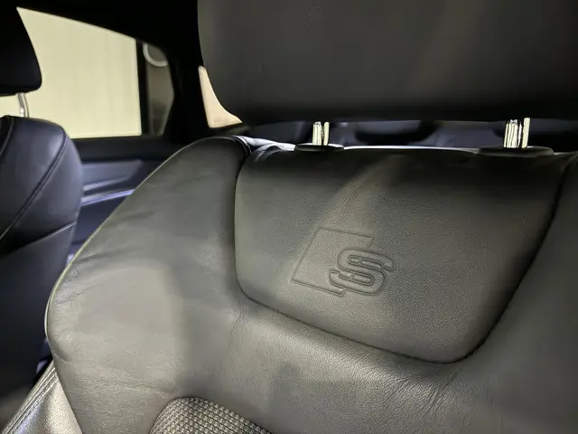 Audi A6 Limousine 40 TFSI S edition 2021 Benzine 9