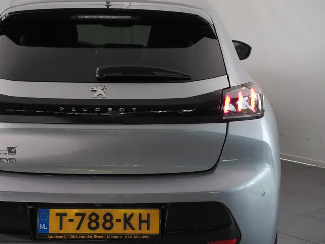 Peugeot 208 1.2 PureTech Allure Pack 2023 Benzine 4