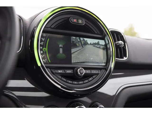 MINI Countryman 1.5 Cooper Chili 2017 Benzine 23