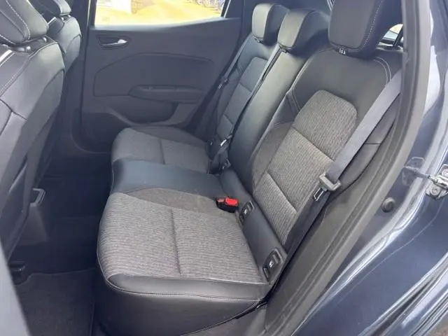 Renault Clio TCe 90 Intens 2020 Benzine 24