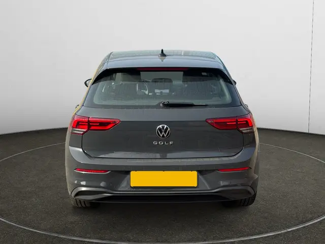 Volkswagen Golf 1.0 TSI Life 2023 Benzine 22