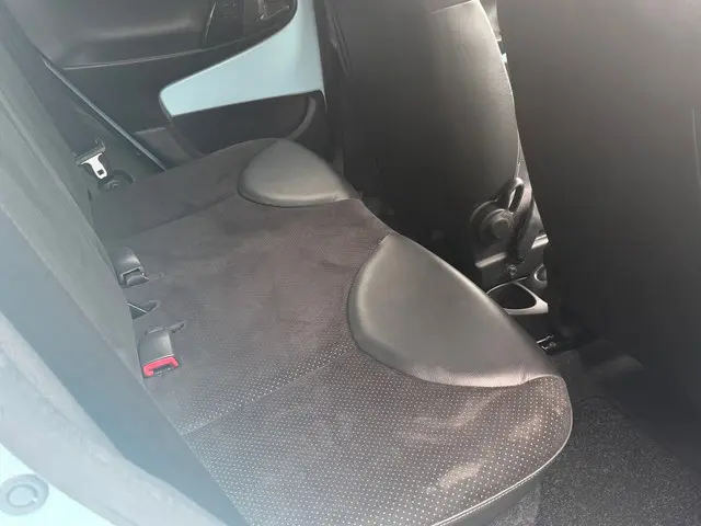 Citroën C1 1.0 Exclusive 2012 Benzine 12