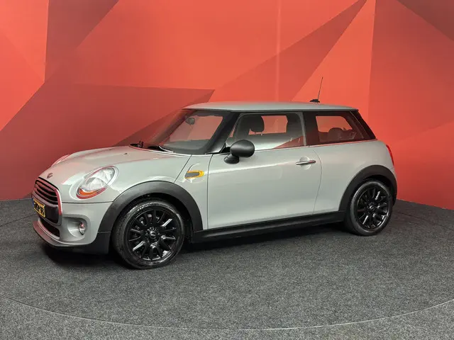 MINI One Mini 1.2 Business 2015 Benzine 18