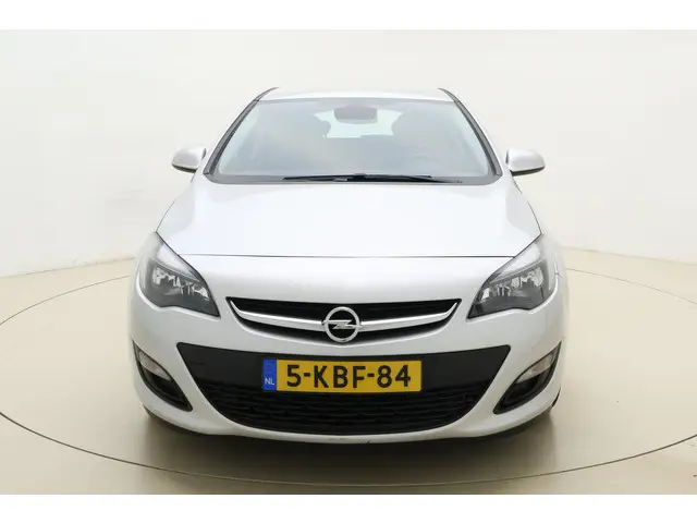 Opel Astra 1.4 Turbo Business + 2013 Benzine 6