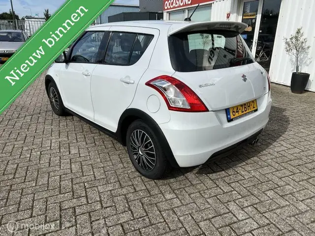 Suzuki Swift 1.2 Bandit EASSS 2012 Benzine 7