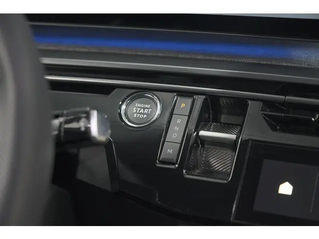 Peugeot 3008 1.2 Hybrid 136 GT 2024 Hybride Benzine 35