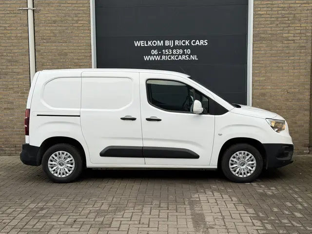 Opel Combo 1.5D L1H1 Edition 2020 Diesel 16