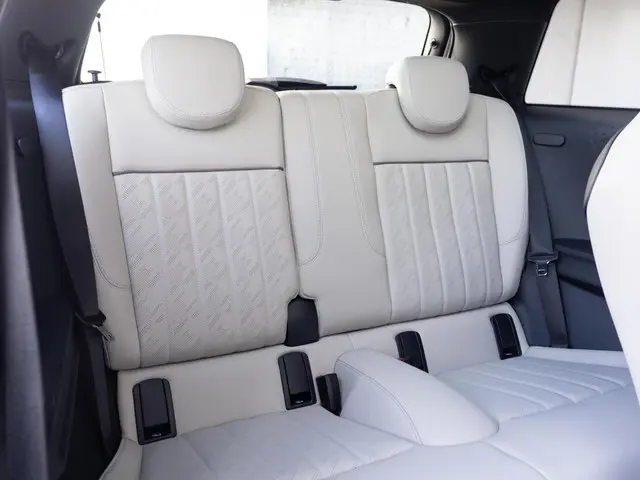MINI 3-Deurs Cooper C 2025 Benzine 11