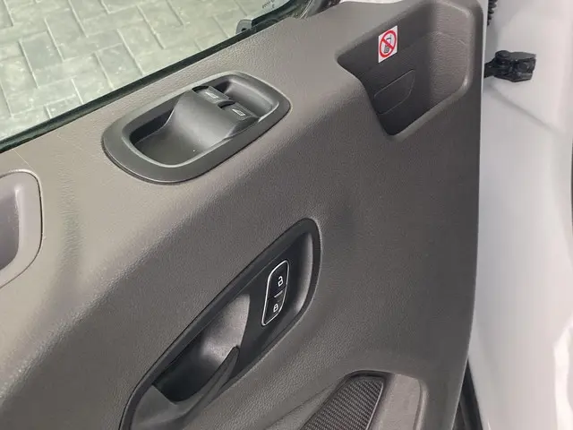 Ford E-Transit 350 L3H3 Trend 68 kWh 2024 Elektrisch 20