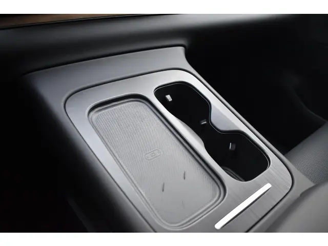 Leapmotor C10 REEV Design 28.4 kWh 2025 Hybride Benzine 35