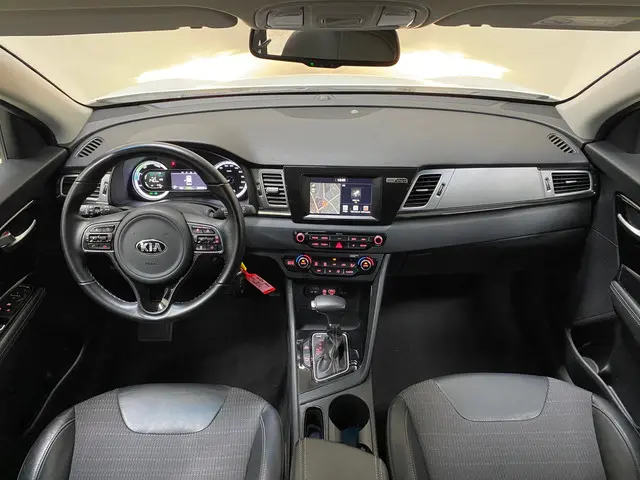 Kia Niro 1.6 GDi PHEV DynamicLine 2019 Hybride Benzine 6