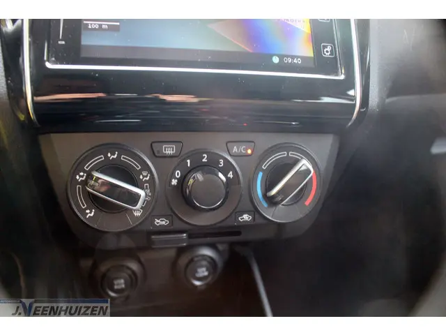 Suzuki Swift 1.2 Select 2018 Benzine 21