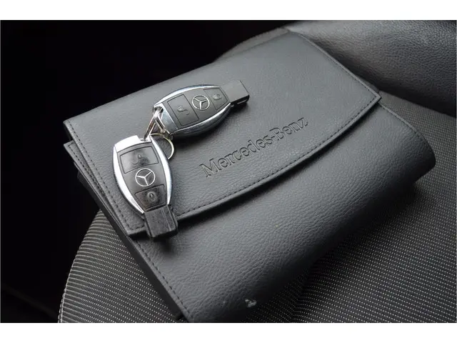 Mercedes-Benz B-Klasse 180 Ambition 2016 Benzine 22