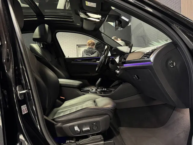BMW X4 M40i High Executive 2019 Benzine 19