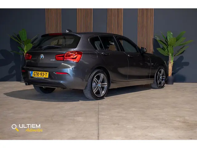 BMW 1 Serie 118i 2016 Benzine 2