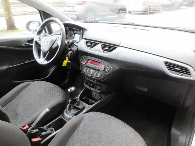 Opel Corsa 1.4 Favourite 5 Deurs Airco PDC 2018 Benzine 9
