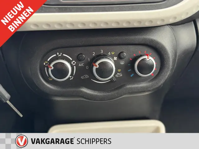 Renault Twingo 0.9 TCe Expression airco 2017 Benzine 21