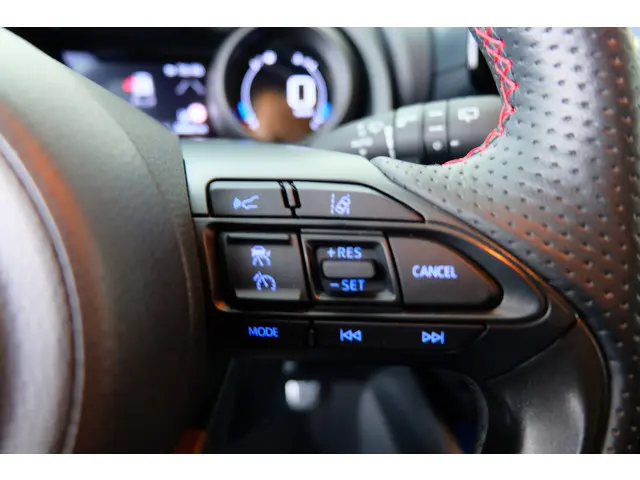 Toyota Yaris 1.5 Hybrid GR Sport 2023 Hybride Benzine 16