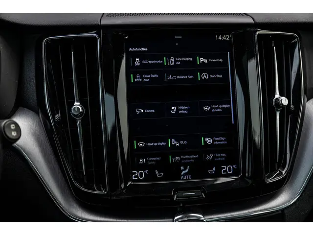 Volvo XC60 2.0 B5 Momentum Exclusive 2021 Benzine 20