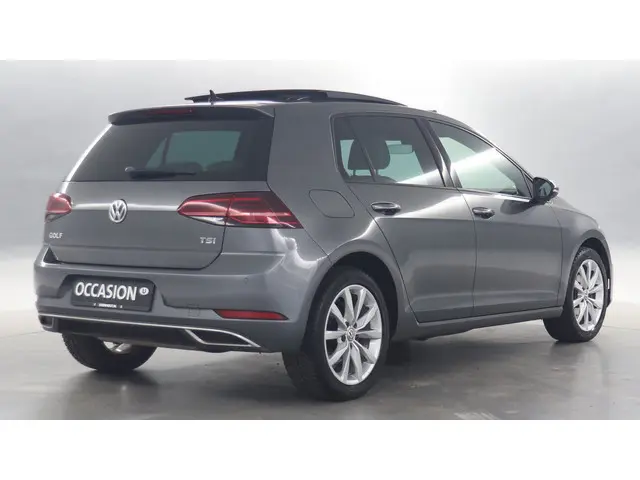 Volkswagen Golf 1.0 TSI 110pk Highline 2017 Benzine 2