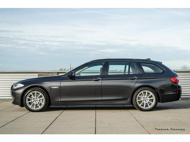 BMW 5 Serie Touring 535xi 2013 Benzine 10