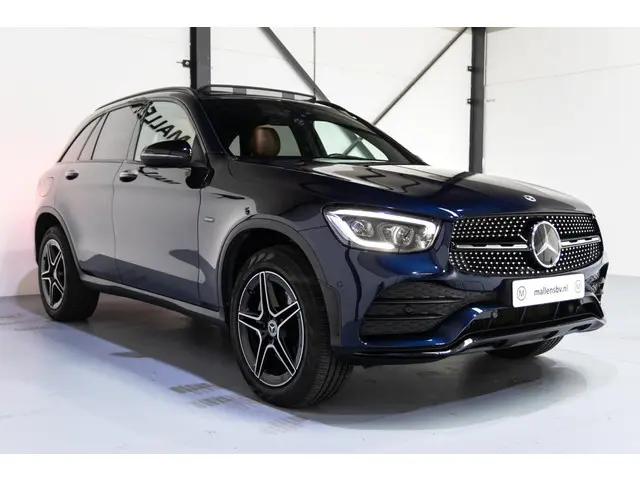 Mercedes-Benz GLC 300e 4MATIC 2021 Hybride Benzine 6