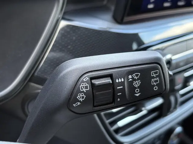 Ford Kuga 2.5 PHEV ST-Line 2021 Hybride Benzine 24