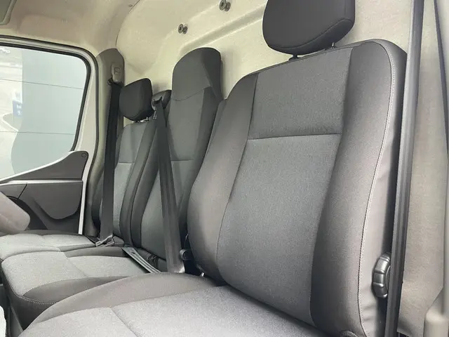 Nissan Interstar 2.3 dCi L2H2 N-Connecta 2024 Diesel 7