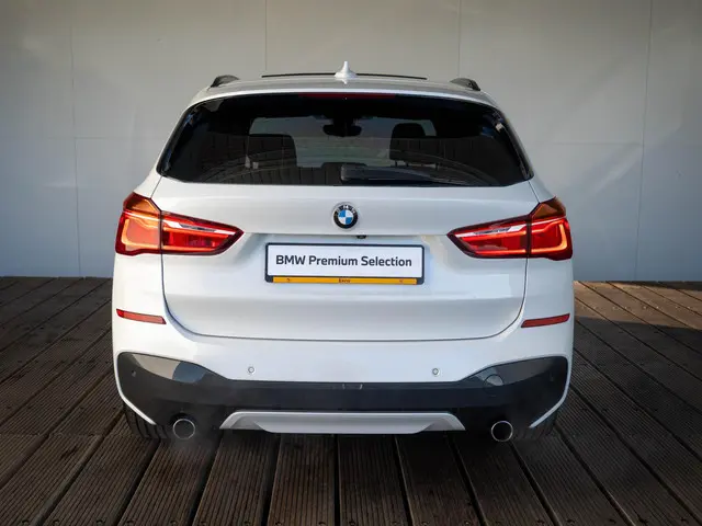 BMW X1 xDrive20i 2019 Benzine 5