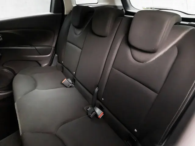 Renault Clio Estate 0.9 TCe Night&Day 2015 Benzine 14